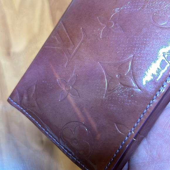 Authentic Louis Vuitton Ludlow Patent Leather Wallet
Card Case - Picture 14 of 16